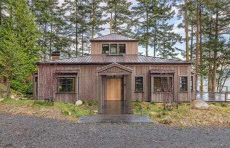 Friday Harbor Remodel view facing front | True Bearing Built